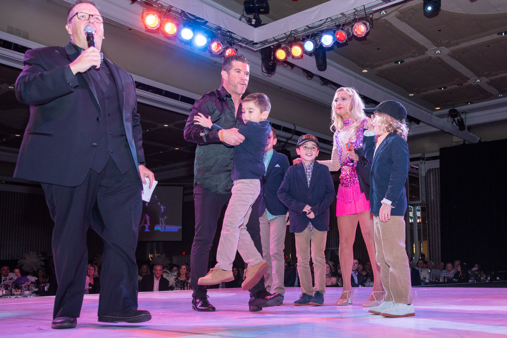 110318_acw_dancinggallery-586.jpg